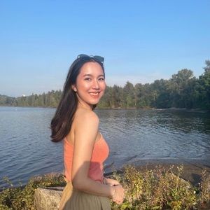 Meet your Posher, Danaya